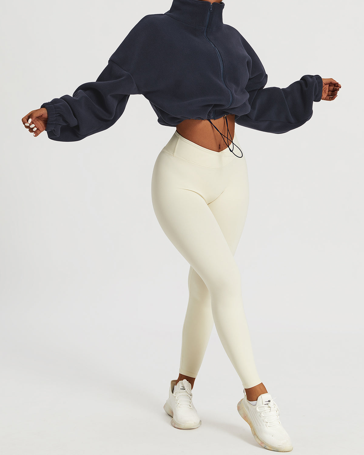 Zenith Crop Pullover – Navy