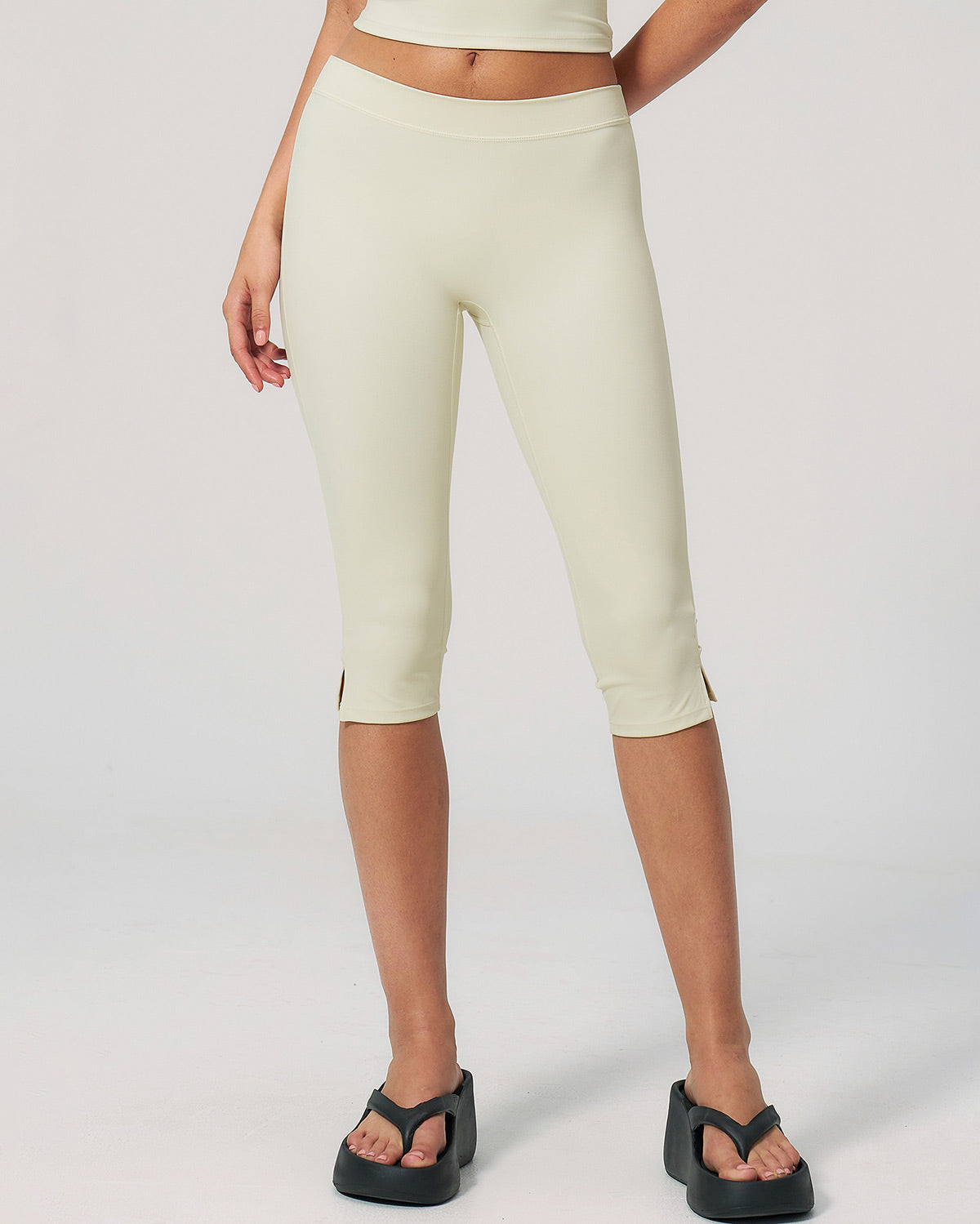 HaloSeamlessCapri-Cream1.jpg