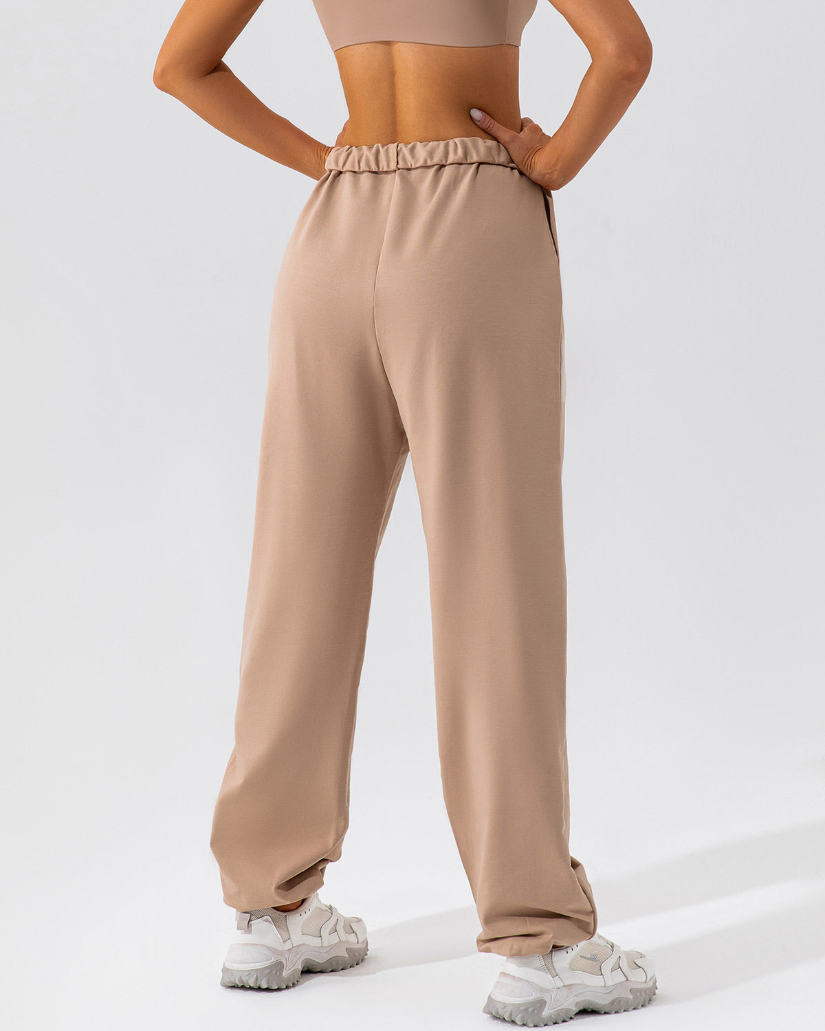 Aura Joggers – Almond