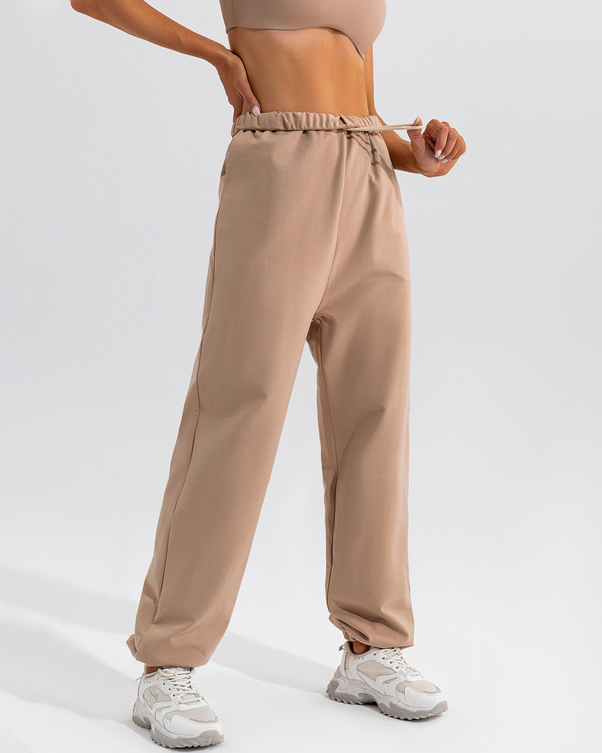 Aura Joggers – Almond