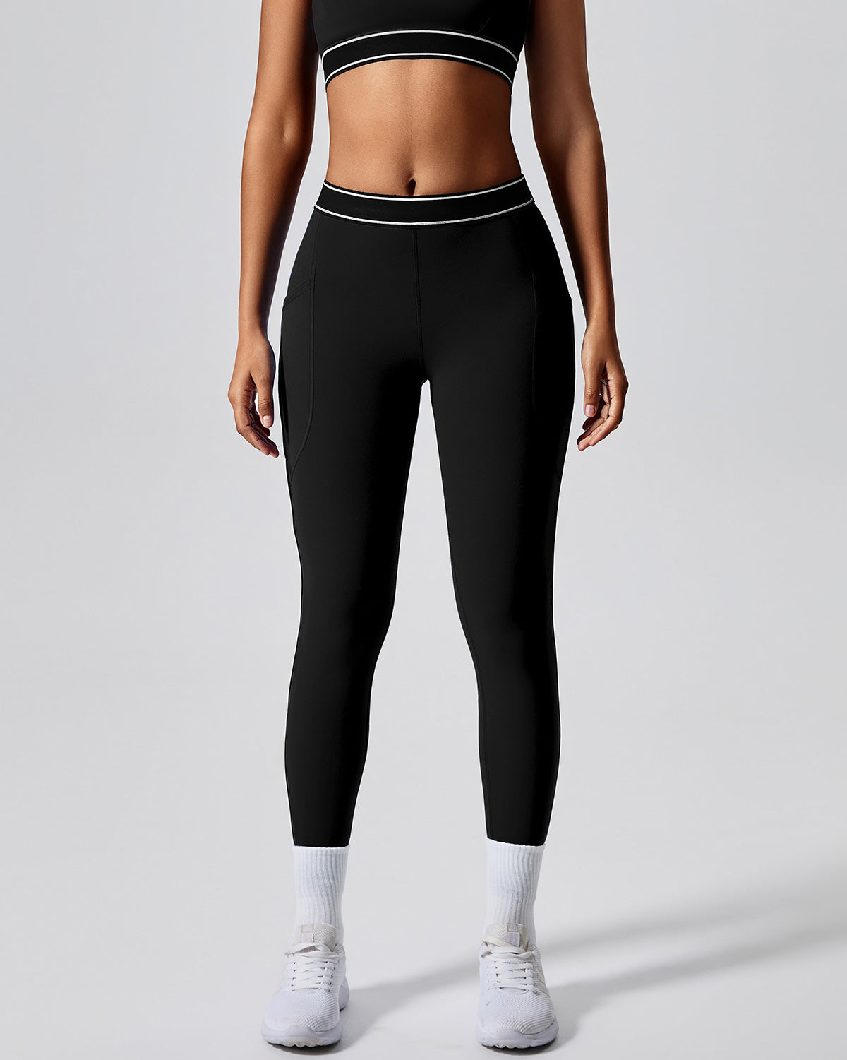KestrelPocketLeggings-Black2.jpg