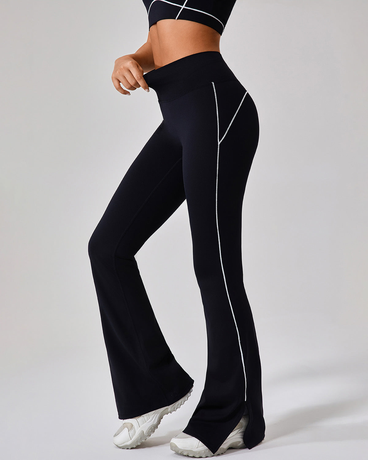Glide Flare Leggings – Black