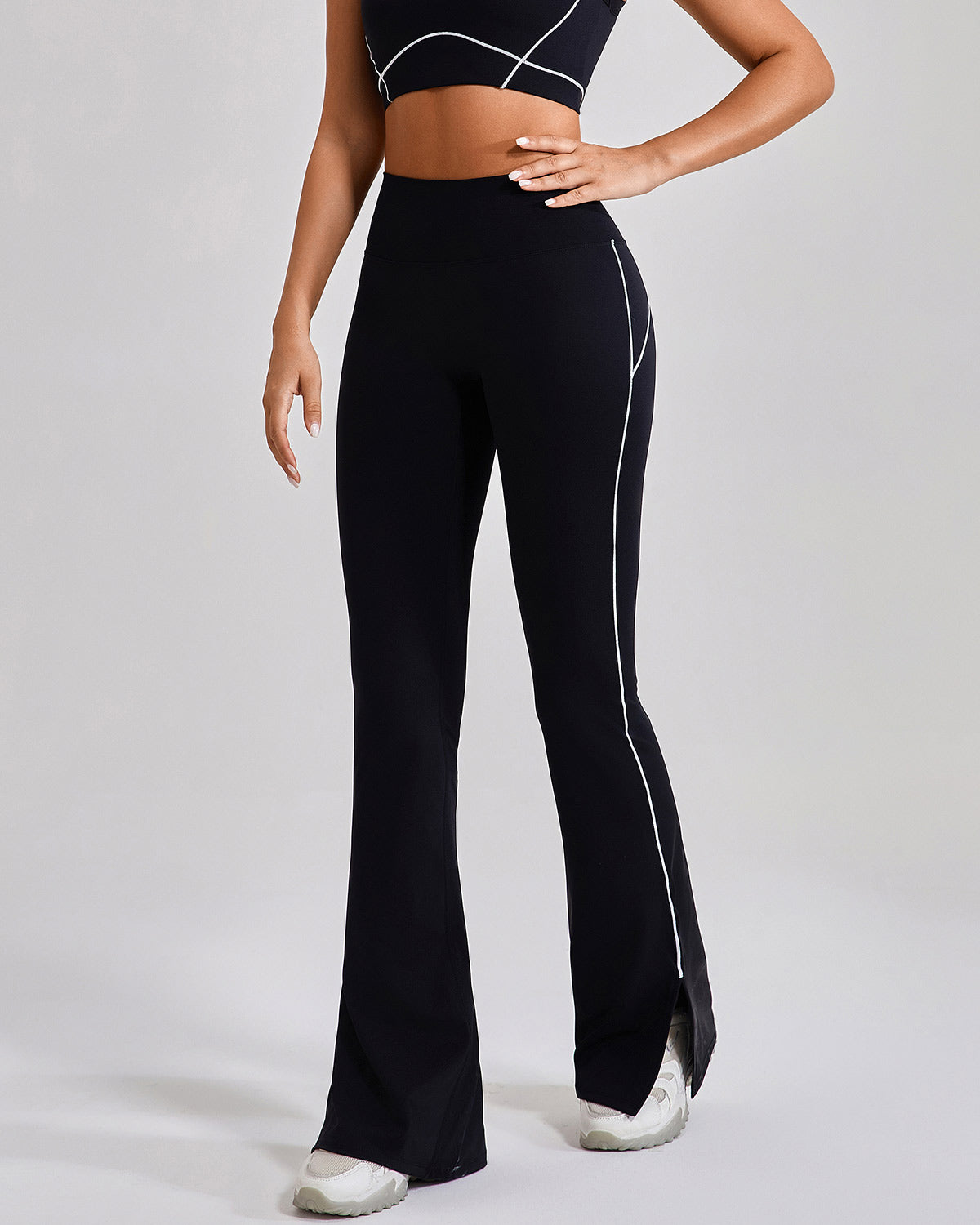 Glide Flare Leggings – Black