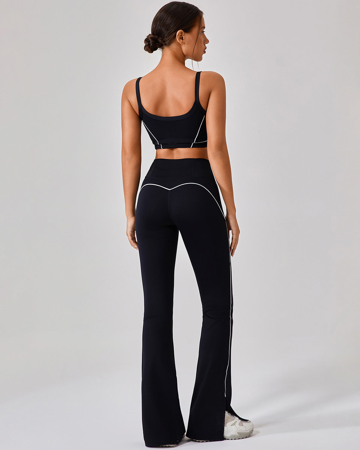 Glide Flare Leggings – Black