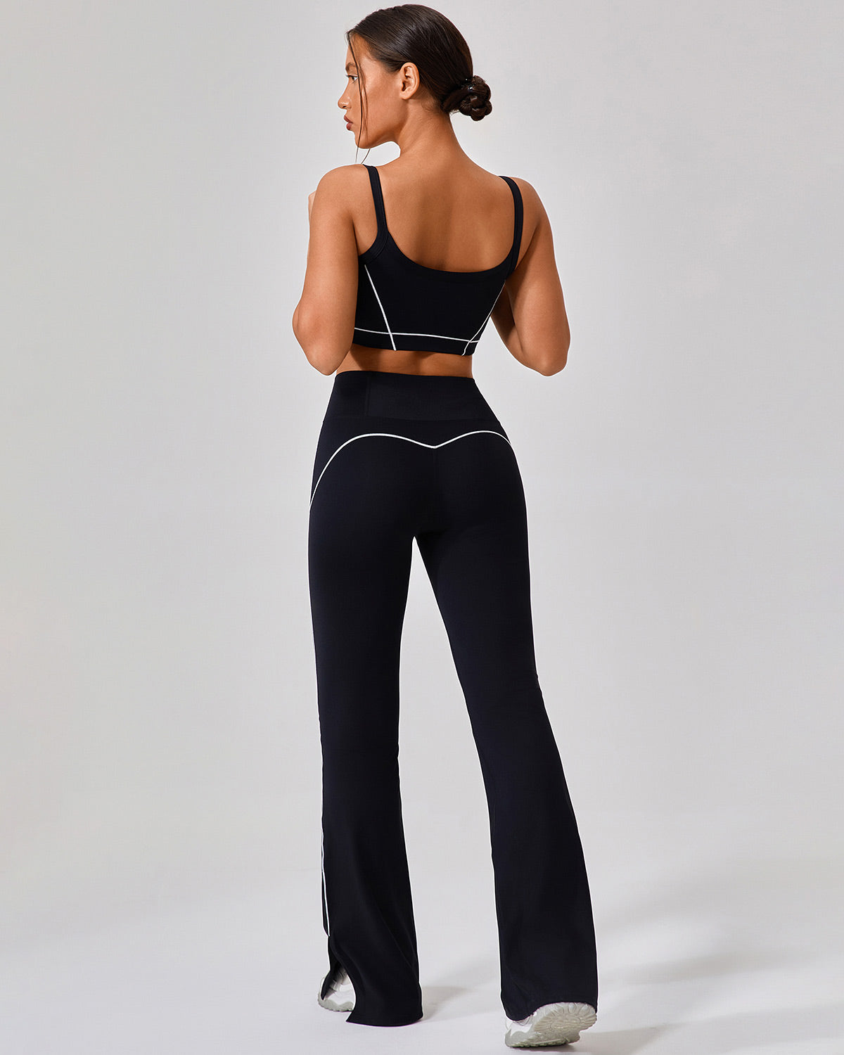 Glide Flare Leggings – Black