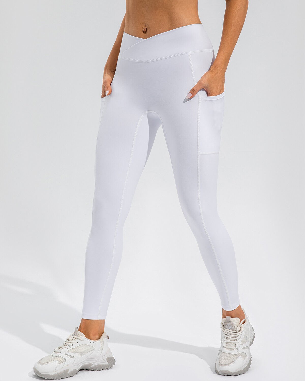 Rise Leggings – Scrunch High-Waist Pocket White
